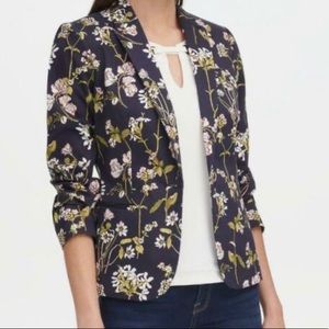 SOLD NWT Tommy Hilfiger Navy Floral Blazer- Size 6